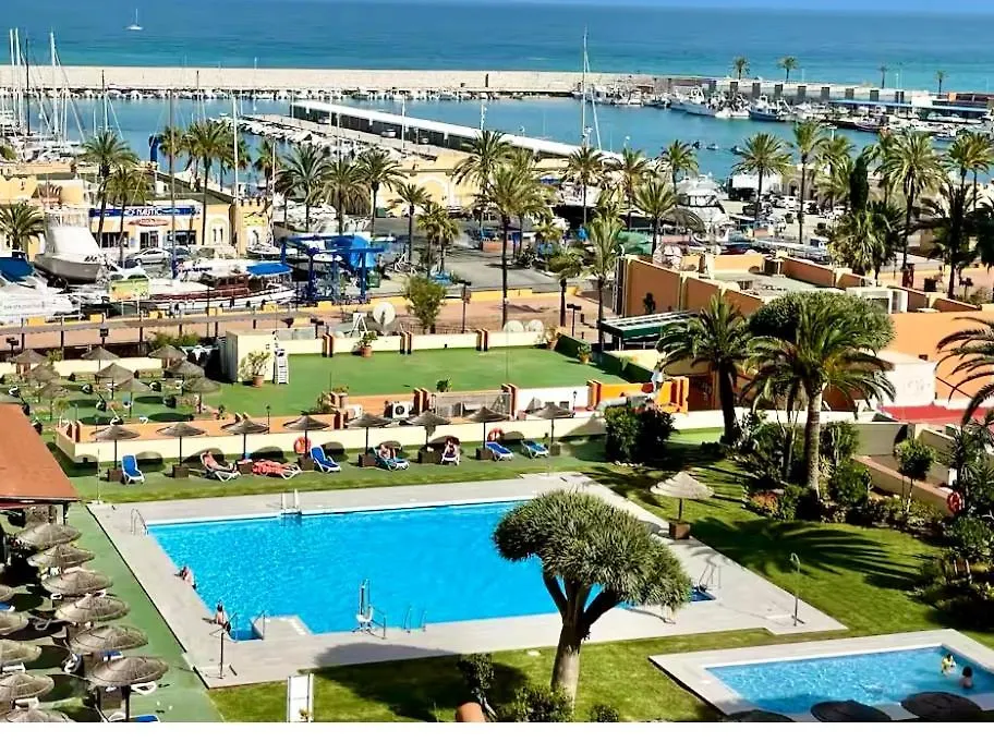 Hotel Pyr Private Studio Fuengirola 4*,